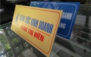 Biển chức danh để bàn cao cấp sang trọng chất lượng 2025