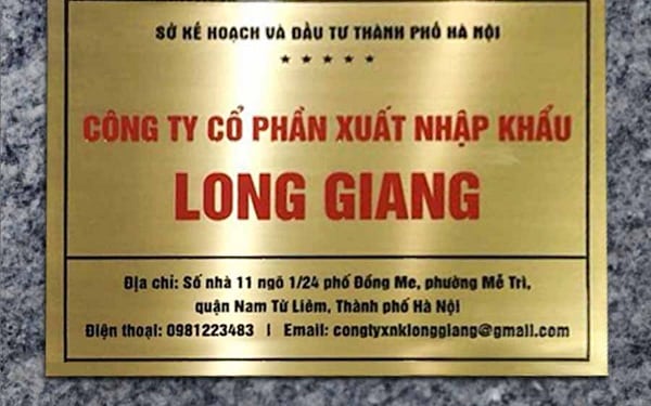 Mẫu biển công ty làm từ đồng ăn mòn đẹp - Mẫu 14